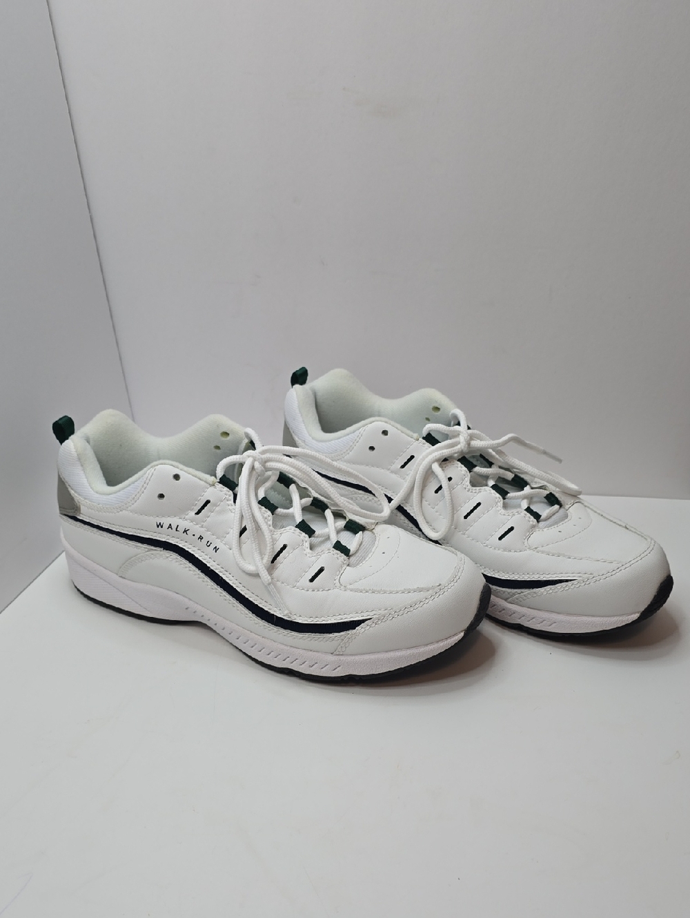 Easy Spirit White Walk Run Sneakers 8.5 W